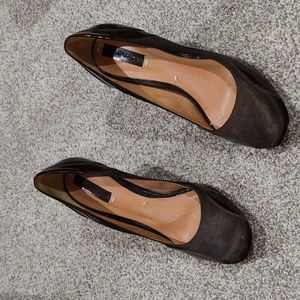 BCBGMaxAzria Dark Brown Patent Leather Satin Pump Heels Size 9